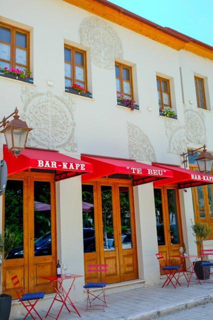 Tebeu Coffe And Bar Bed & Breakfast Vlore Exterior photo