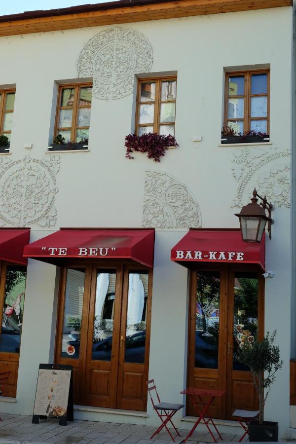 Tebeu Coffe And Bar Bed & Breakfast Vlore Exterior photo